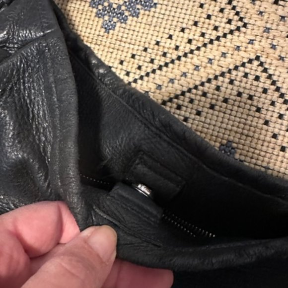 Prada Black Leather Stingray Shoulder Bag - Picture 7 of 9